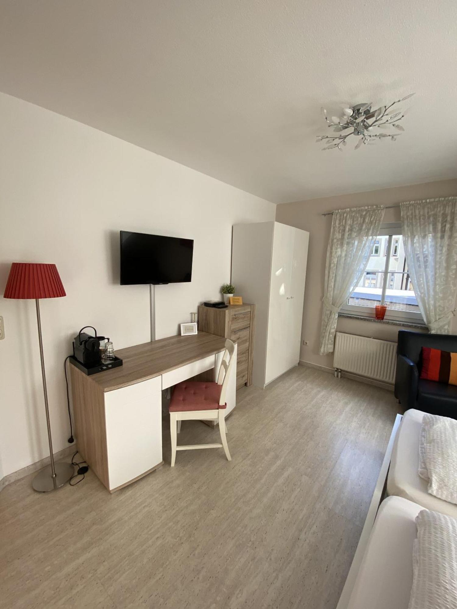 Apartments Und Zimmer Gaestehaus Matthias Drážďany Pokoj fotografie